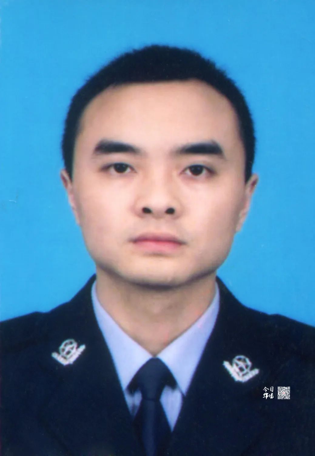 冯志勇免冠照片.jpg